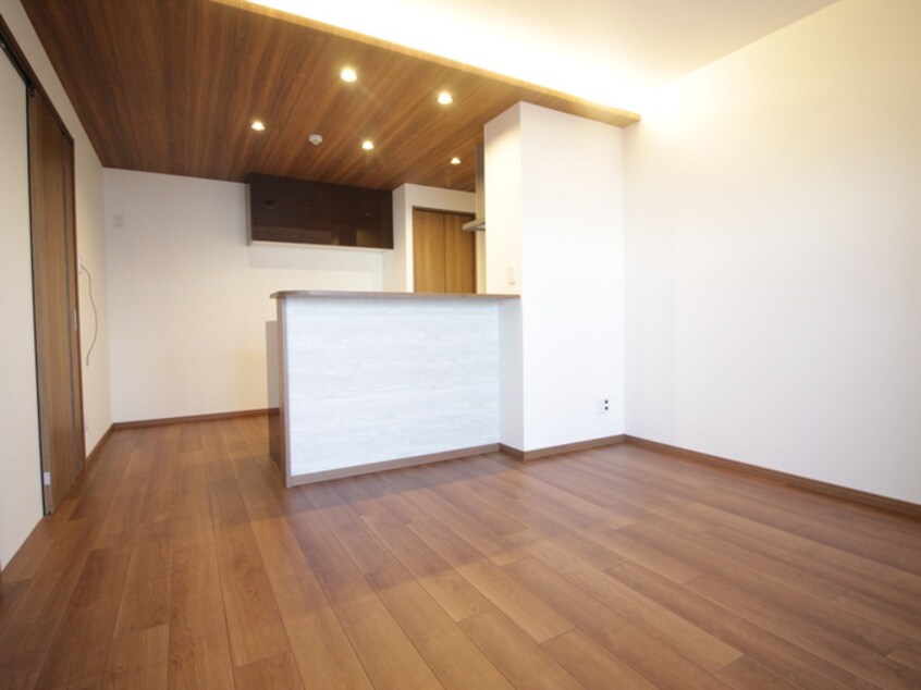 居室 ｸﾞﾗﾝﾚﾌﾞﾘ-桂川ｸﾞﾚｲｽﾚｼﾞﾃﾞﾝｽ