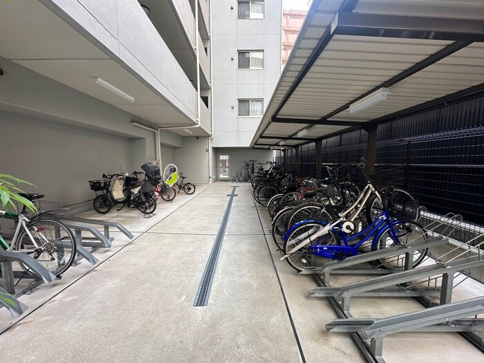 駐輪場 トレヴァンス梅田