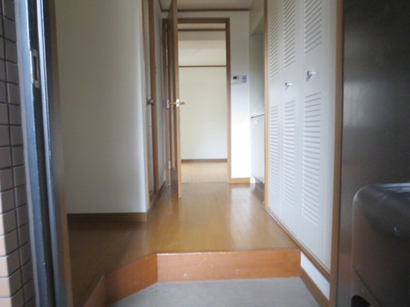 廊下 新和パレス西宮ガーデンズ前