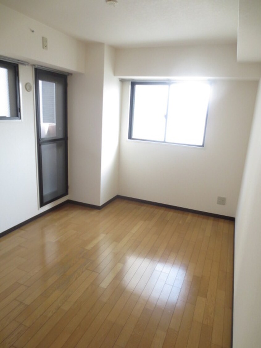 居室 リ－デルフェリア住之江