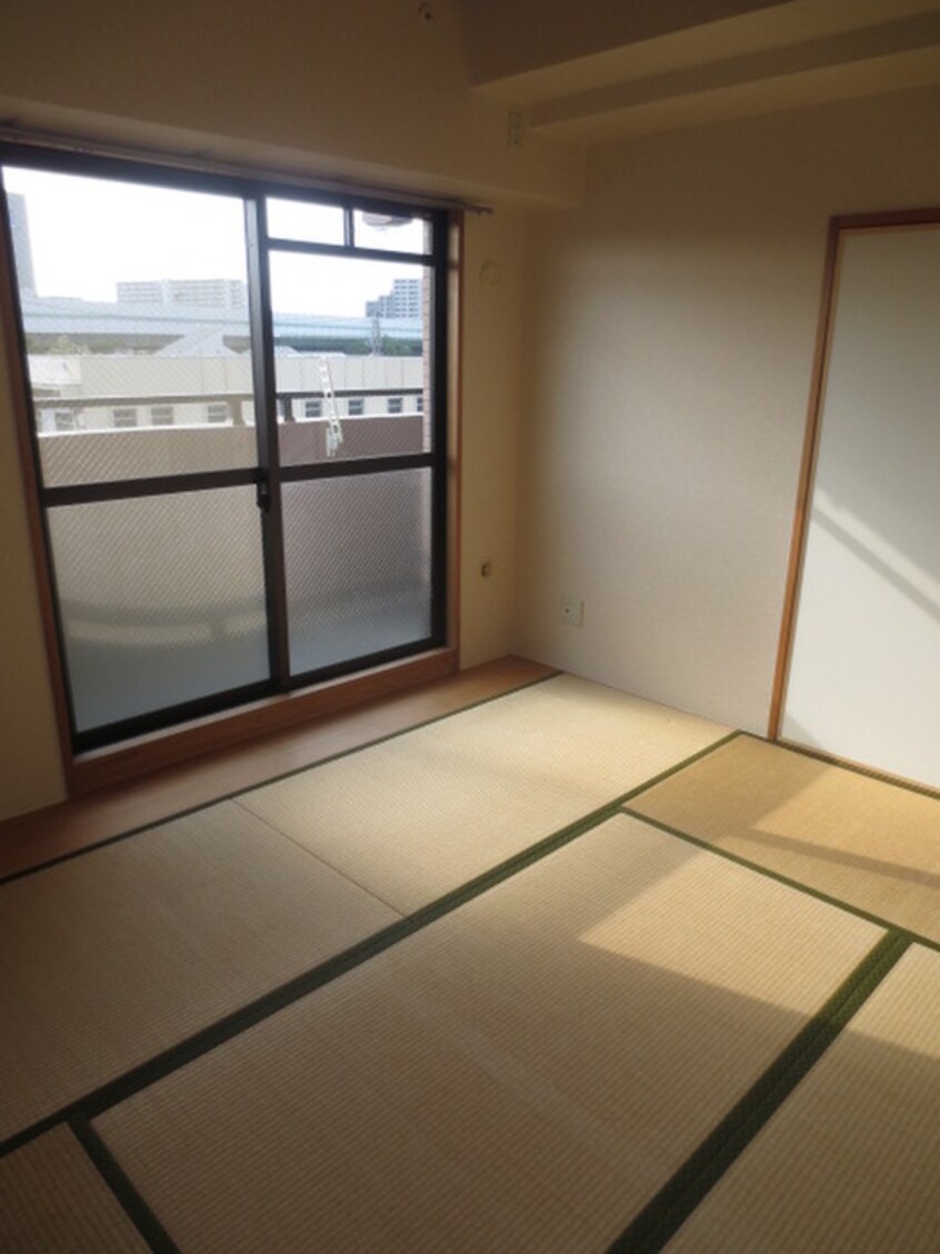 居室 リ－デルフェリア住之江