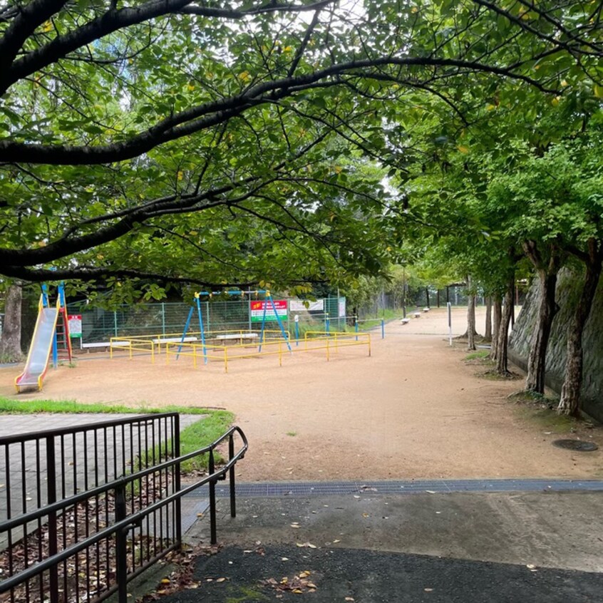 平和台公園(公園)まで120m ﾚｱｸﾞﾗﾝﾂCASA須磨