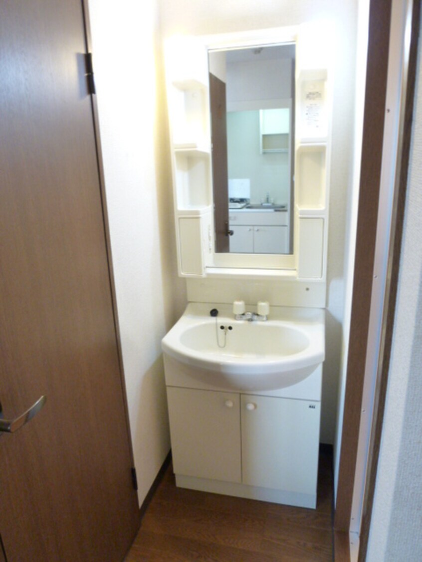 洗面 西尾ハウス