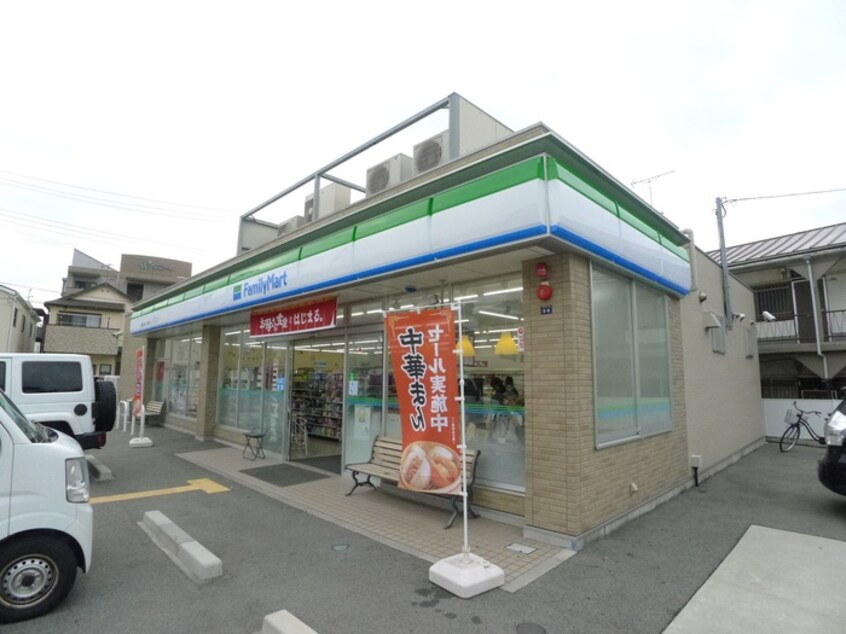 ファミリーマート(コンビニ)まで1000m ワコーレヴィアーノ垂水塩屋町