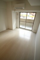 室内からの展望 MDI.J Esaka Court