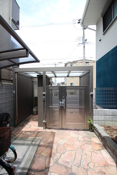 エントランス部分 サルフレア