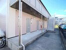 エントランス部分 プレミール新稲