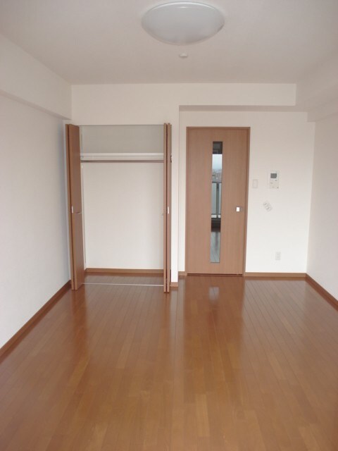 居室 グランシス高井田