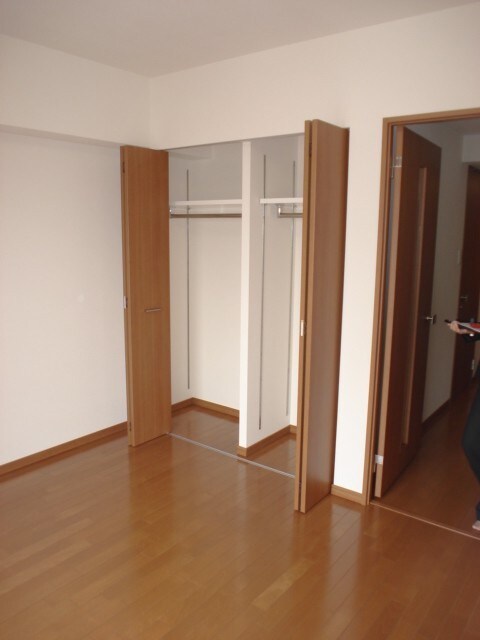 収納 グランシス高井田