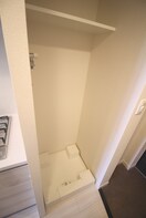 洗濯機置場 ﾌﾟﾚｻﾝｽ新大阪ｽﾄﾘｰﾑ(1001)