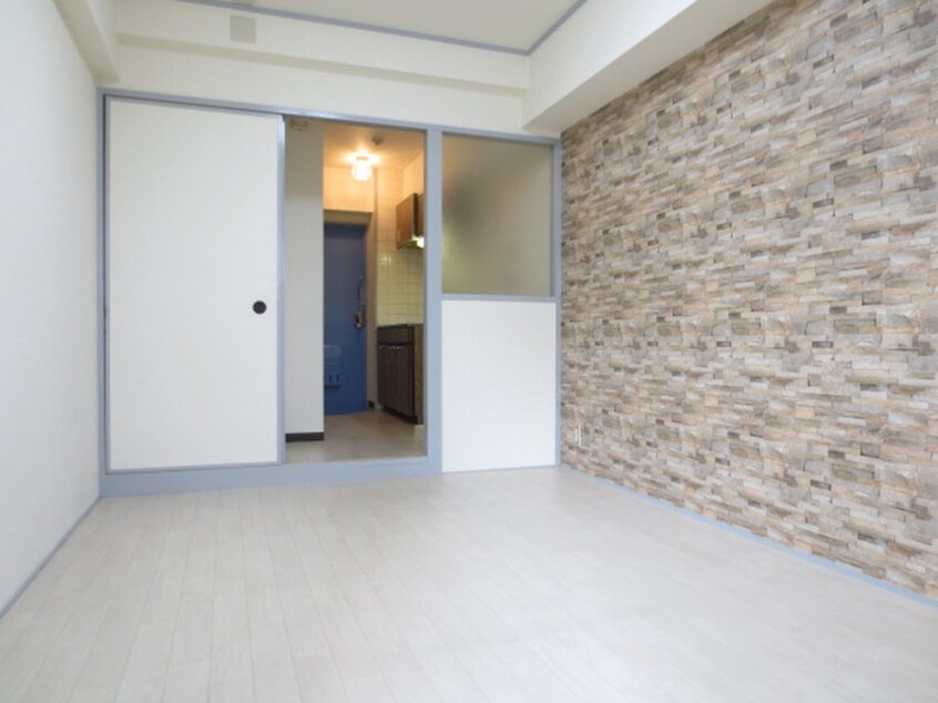 居室 スカイブルー