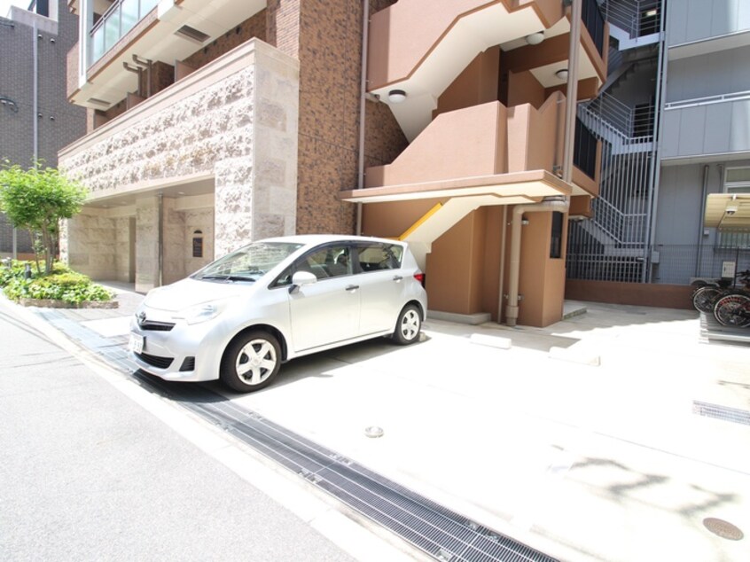駐車場 ﾌﾟﾚｻﾝｽ新大阪ｺｱｼﾃｨ（601)