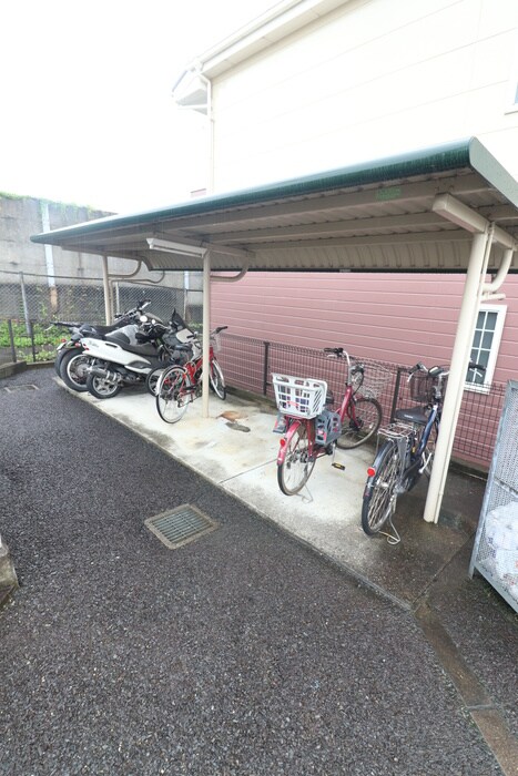 駐輪場 シュピッツェ