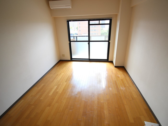 居室 ＲＯＯＭＳ　Ｏoｊｉ