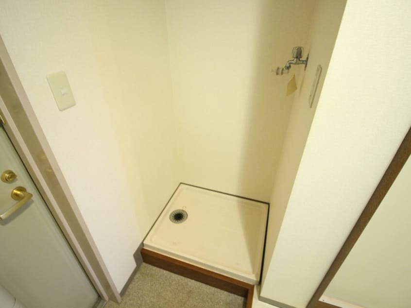 洗濯機置場 ＲＯＯＭＳ　Ｏoｊｉ