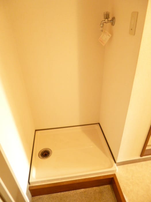 洗濯機置場 ＲＯＯＭＳ　Ｏoｊｉ