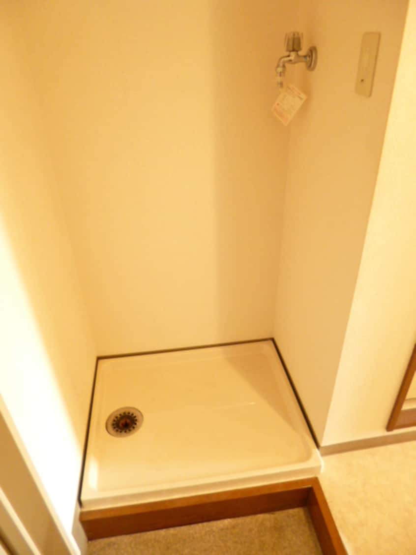 洗濯機置場 ＲＯＯＭＳ　Ｏoｊｉ