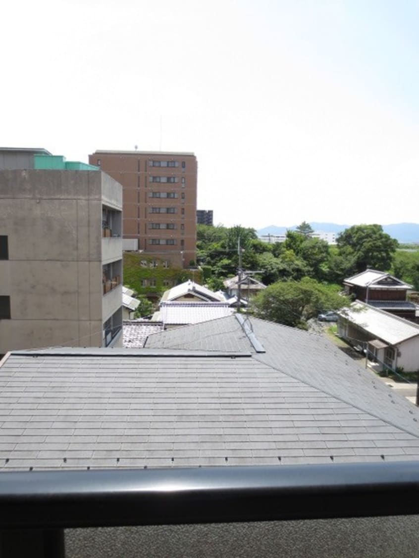 室内からの展望 ＲＯＯＭＳ　Ｏoｊｉ