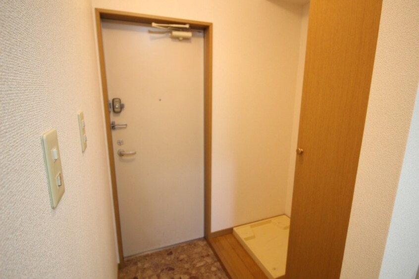 玄関 ネオメゾン小山　Ｂ