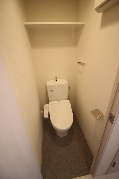 トイレ ﾌﾟﾚｻﾝｽ新大阪ｽﾄﾘｰﾑ(1107)