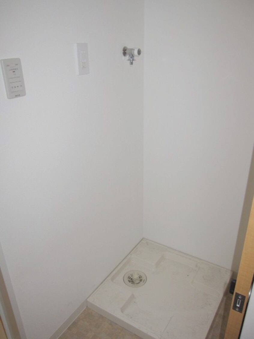 洗濯機置場 ドミノ花屋町