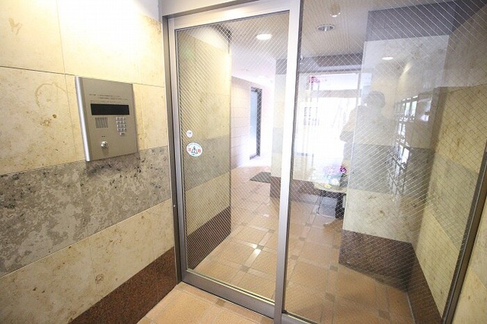 エントランス部分 マッケンジー東堀川