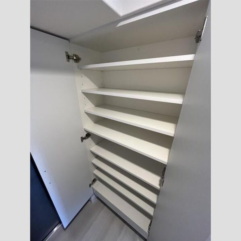 靴箱 S-RESIDENCEドーム前千代崎