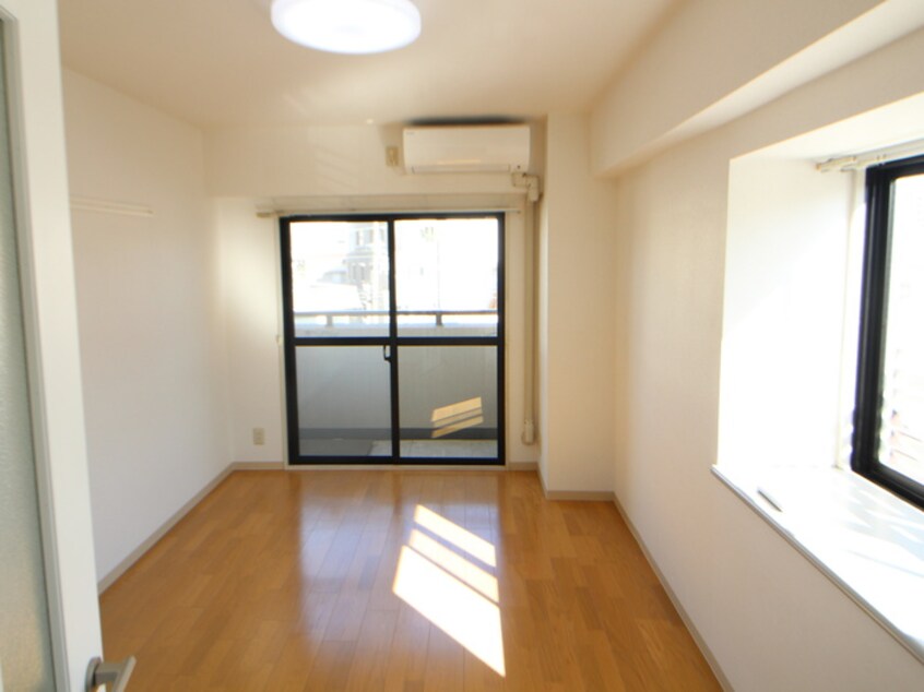 居室 ソアーヴェ三国ヶ丘