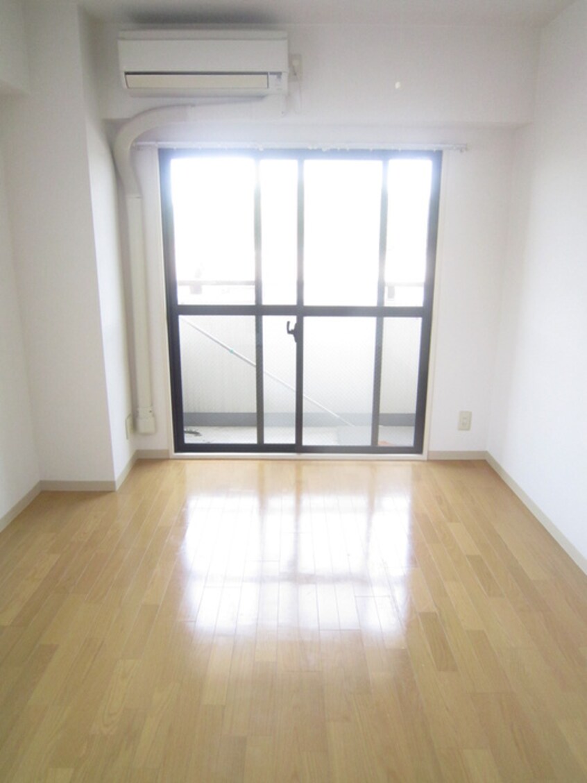 居室 ソアーヴェ三国ヶ丘