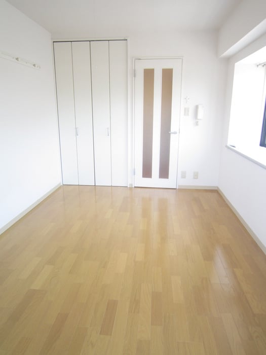 居室 ソアーヴェ三国ヶ丘