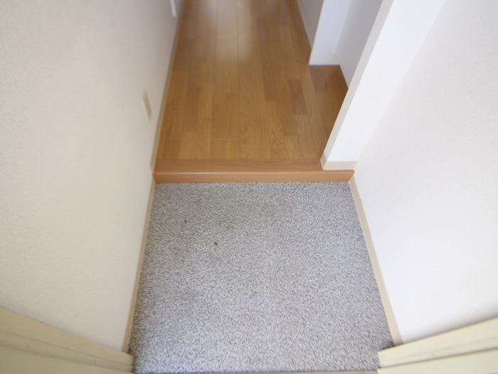 玄関 ソアーヴェ三国ヶ丘