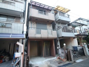 高西町貸家
