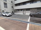 駐車場 グロリア江坂