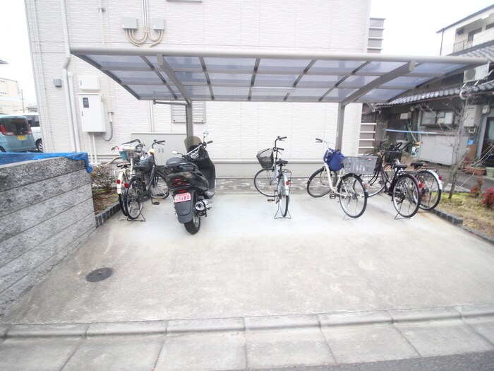 駐輪場 プランド－ル若江Ａ棟
