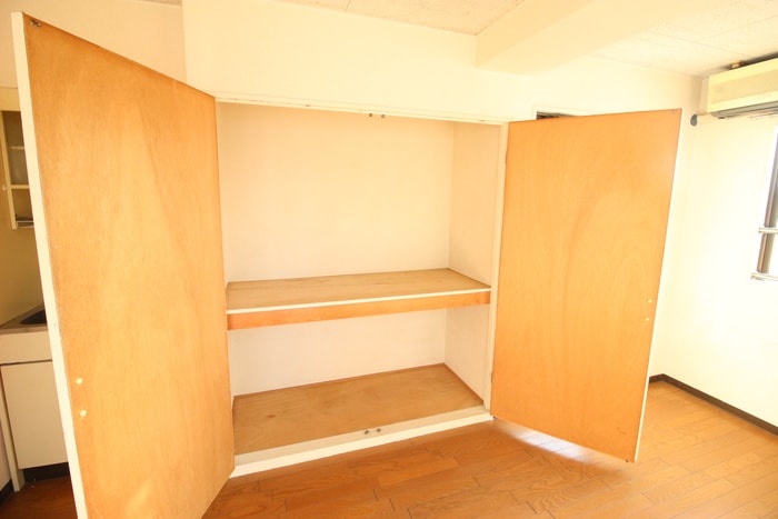 収納 エステ－トＧＥＮⅠ