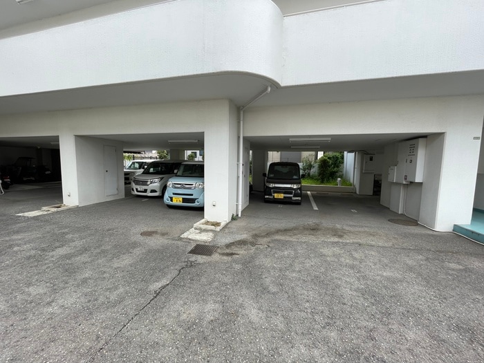 駐車場 ヴィラ狭山