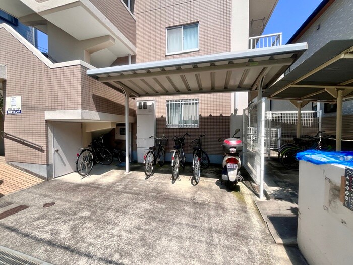 駐輪場 木元マンション