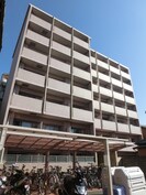 リーフセラ七条の外観
