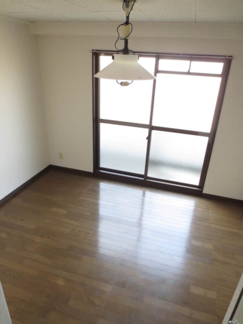 居室 ラフィーネ東山