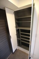 靴箱 ﾌﾟﾚｻﾝｽ新大阪ｽﾄﾘｰﾑ(1504)