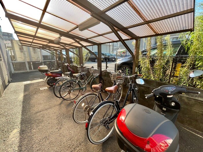 駐輪場 レスポワ－ル