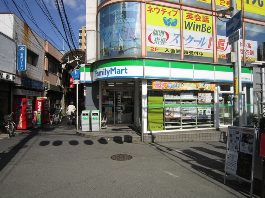 ファミリーマート(コンビニ)まで660m ベルハイムＫＳ
