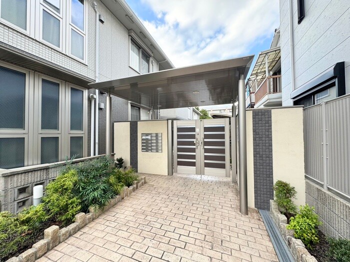 エントランス部分 クリサンテーモ