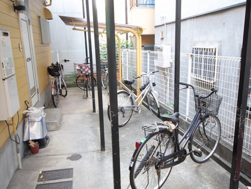 駐輪場 マスコット・コーポ