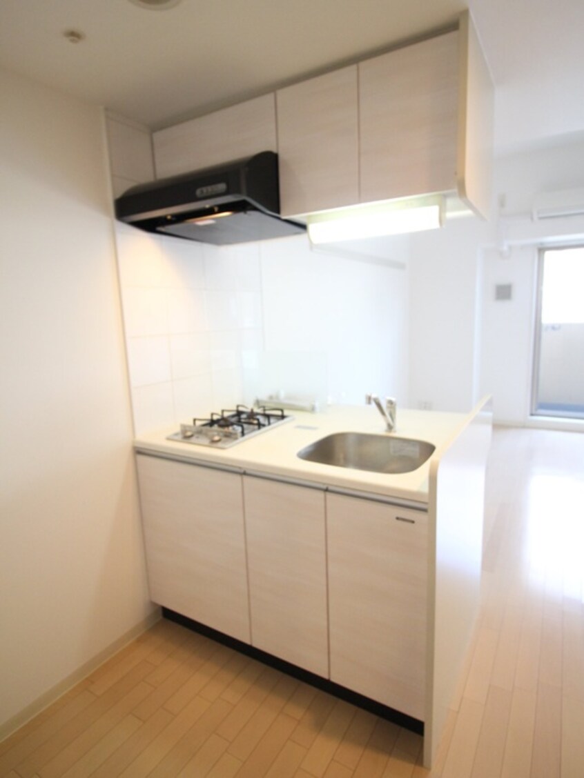 キッチン プレサンス新大阪クレスタ(610)