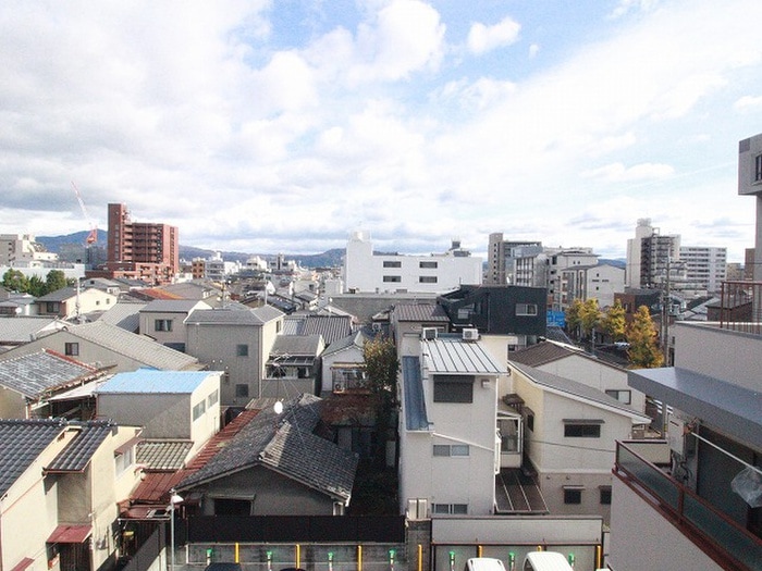 室内からの展望 CREST　TAPP京都二条（505）