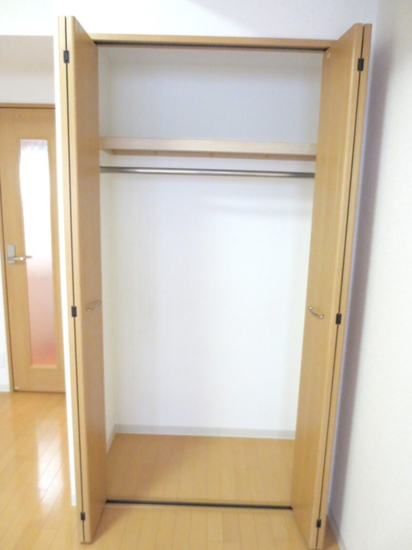 収納 シャルマンフジ阿波座イ－スト