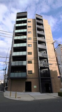 Marks四天王寺東門前