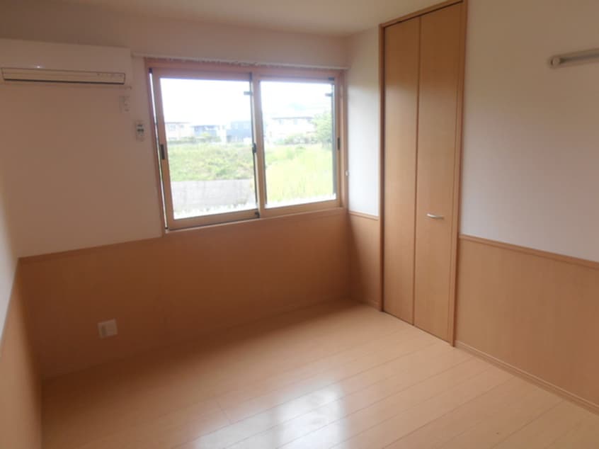 収納 ルミエ－ル東中振Ａ棟