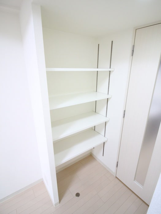 収納 ｴｽﾃﾑﾌﾟﾗｻﾞ梅田中崎町Ⅲ(S907)